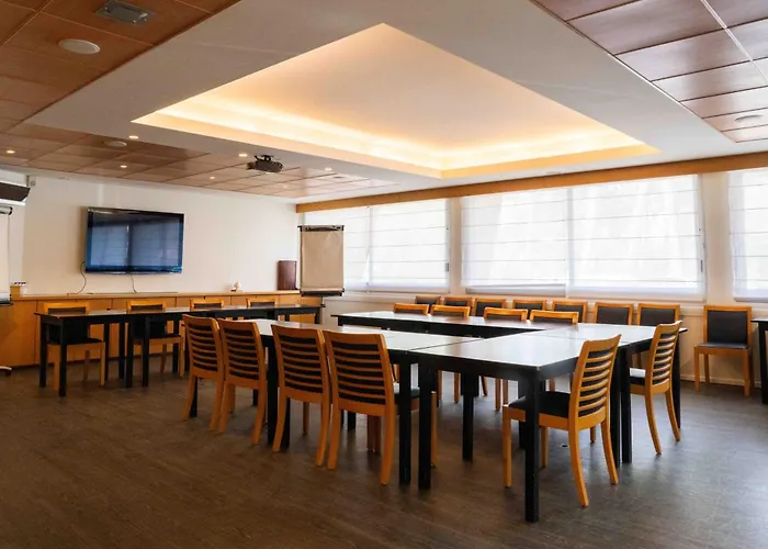 Hotel Logis Lacotel